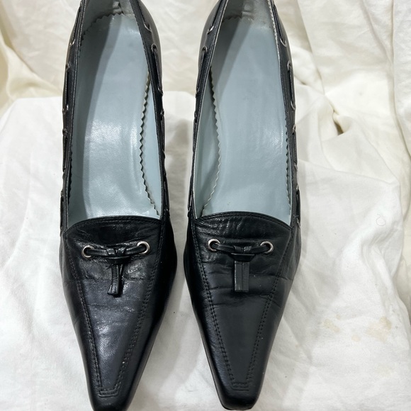 BCBG 3 1/2β Inch Heels Genuine Leather Excellent Inside And Out. Very Stβ¦ - Picture 6 of 16